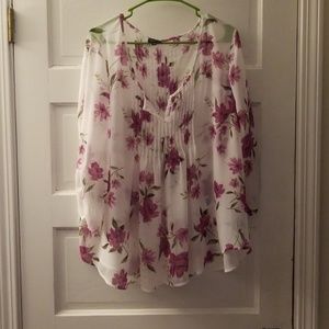 Torrid White Floral Blouse 🌸